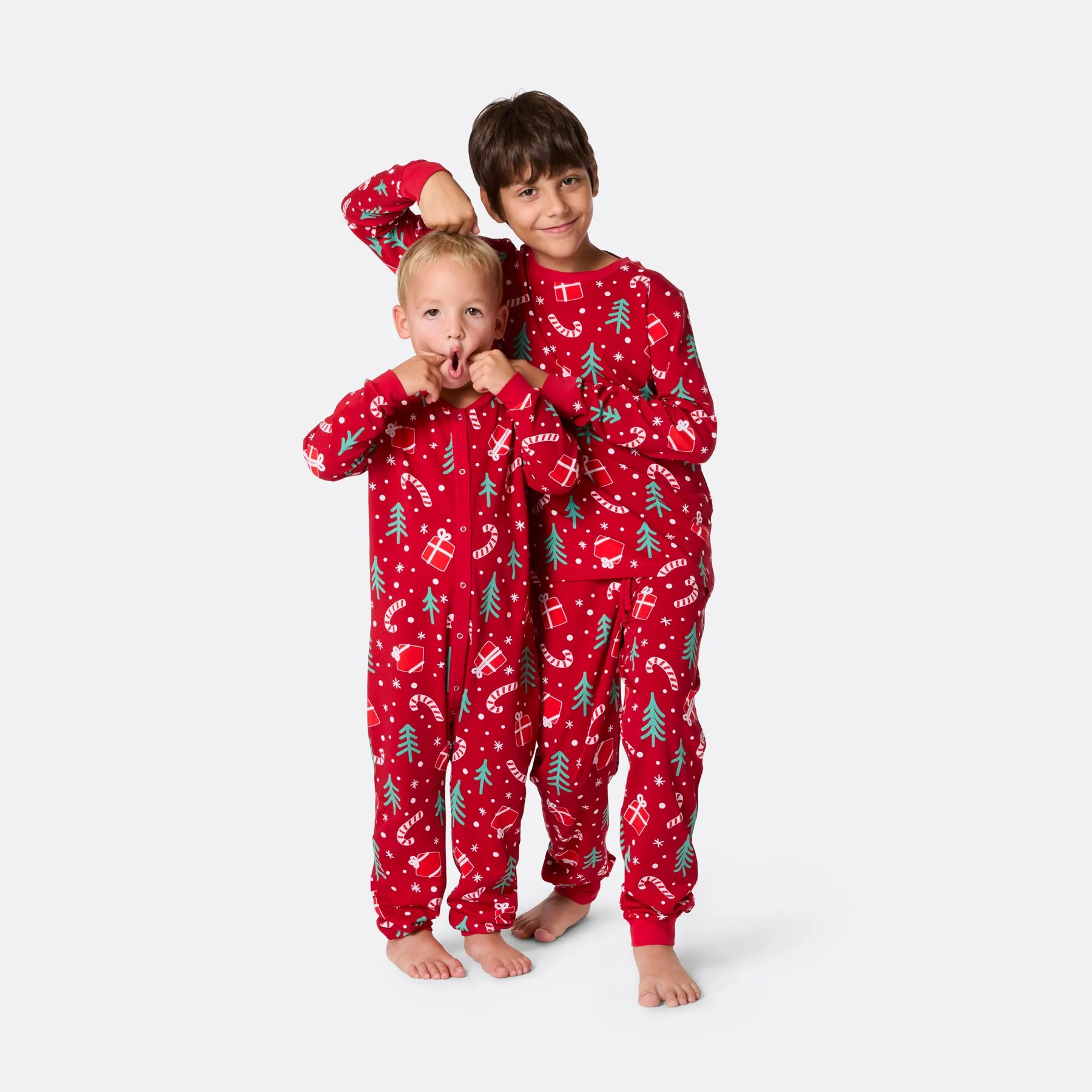 Kids' Red Christmas Pattern Overall Christmas Pyjamas - Image 7